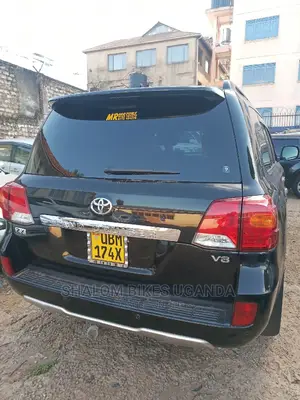 Toyota Land Cruiser Prado 2015 Black