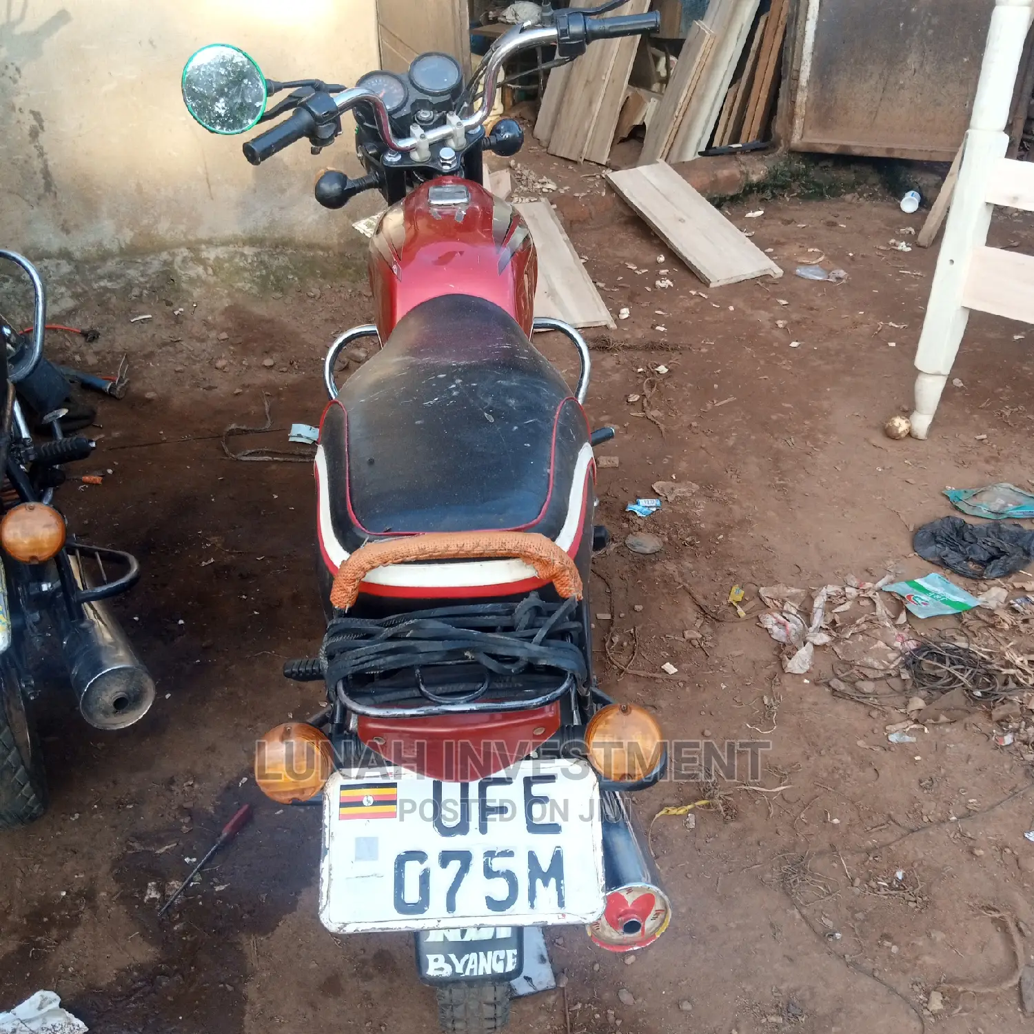 Bajaj Avenger 220 2021 Silver