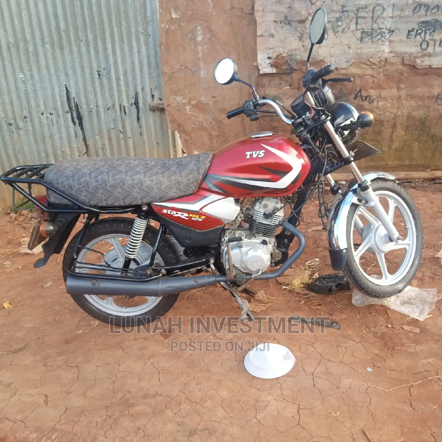 TVS HLX 125 2020 Red