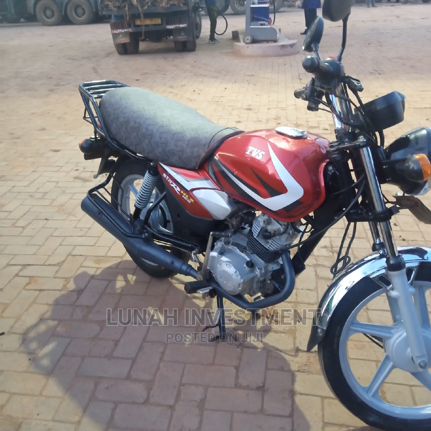TVS HLX 125 2021 Silver