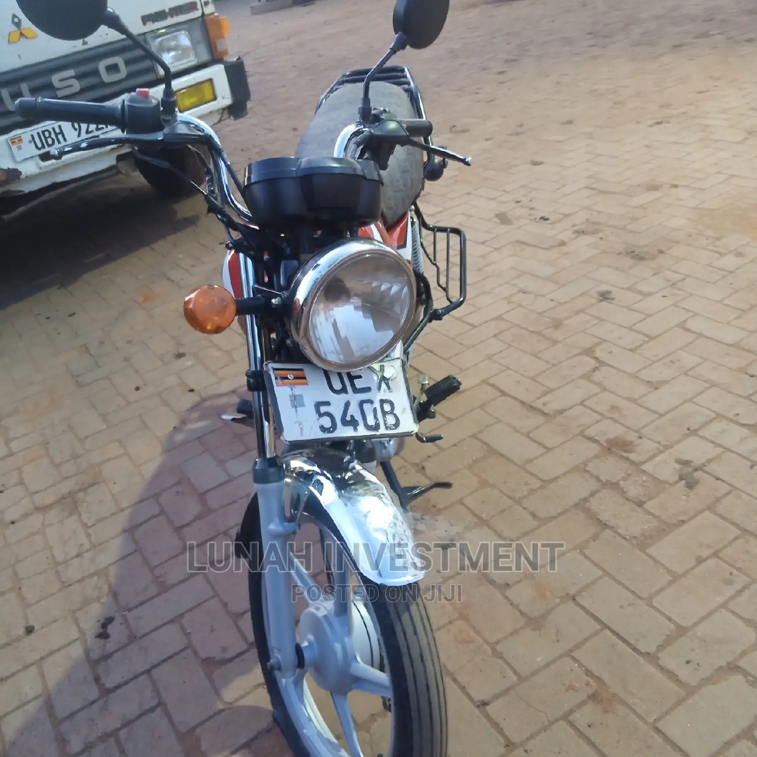 TVS HLX 125 2021 Silver