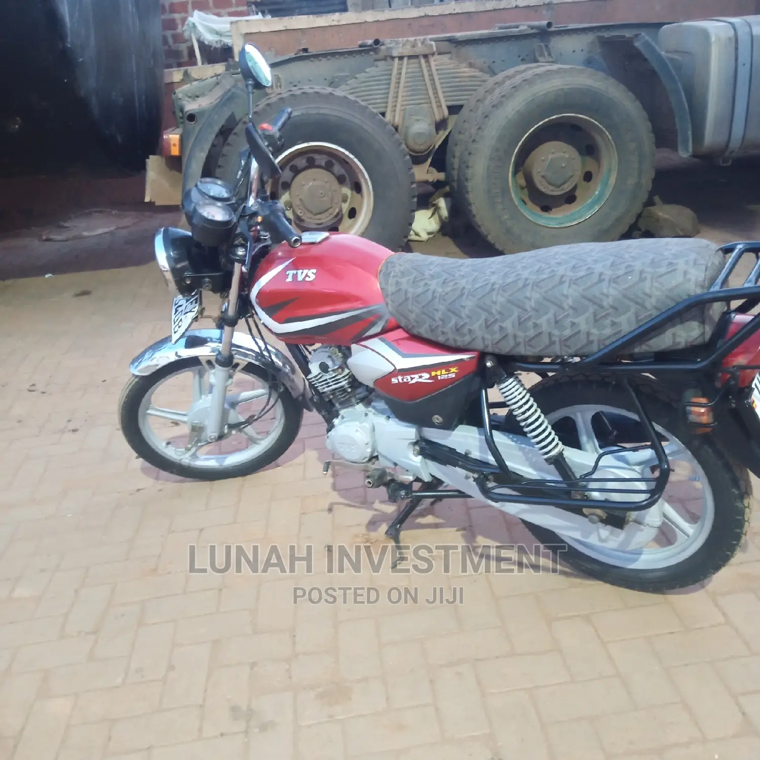 TVS HLX 125 2021 Silver
