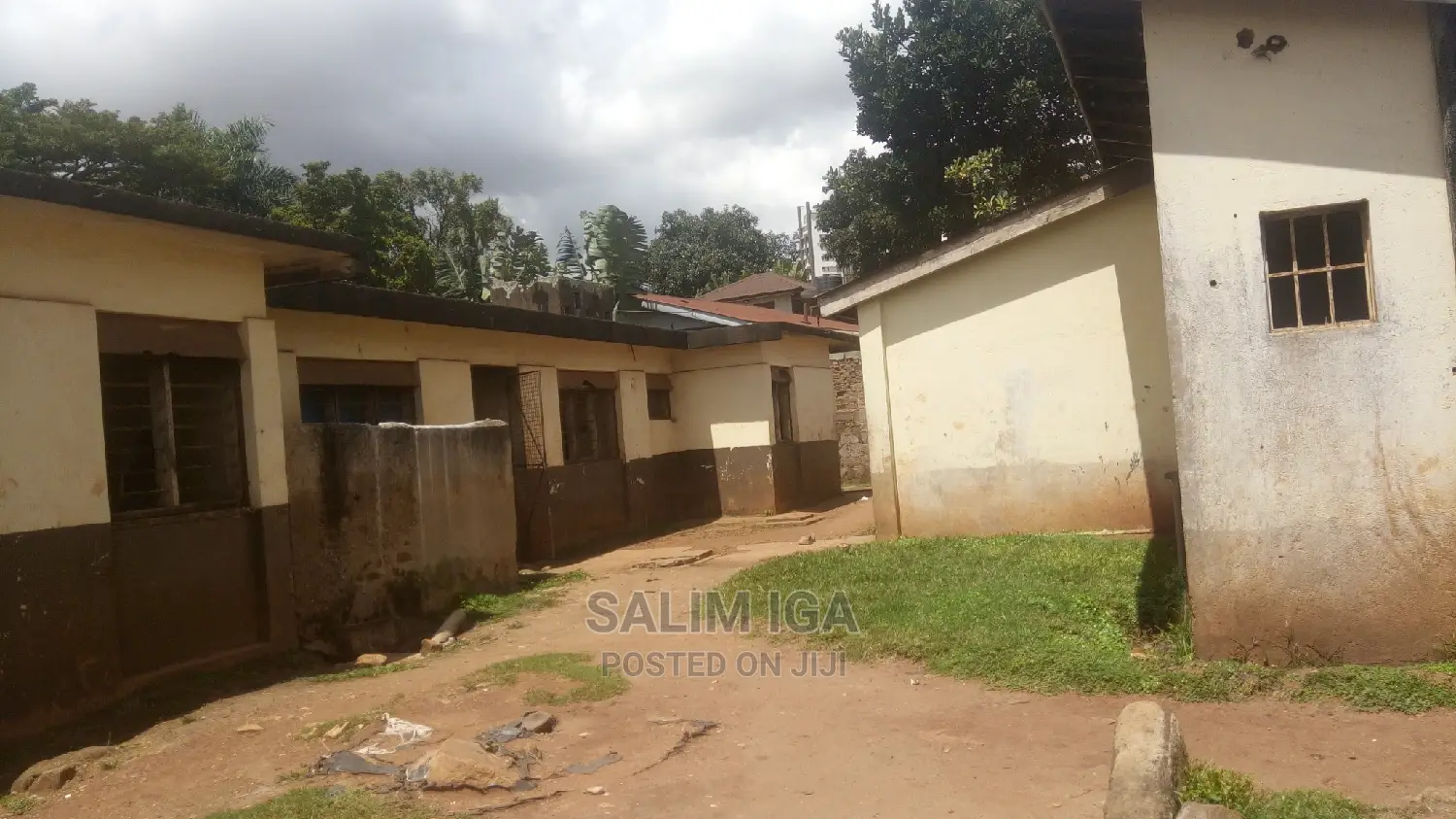 6bdrm Bungalow in Kololo Property, Central Division for Sale