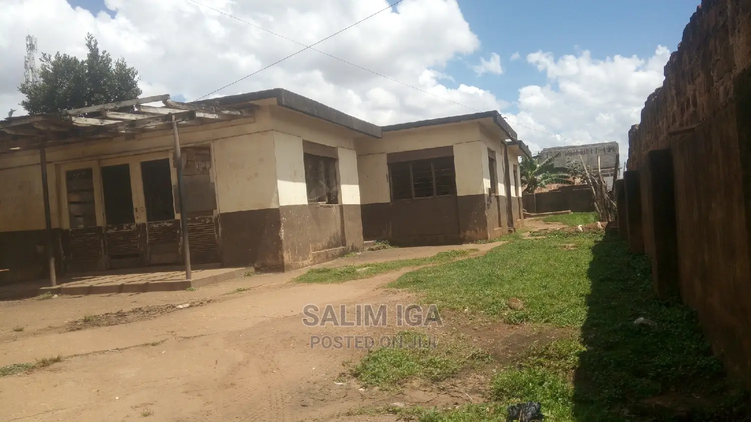 6bdrm Bungalow in Kololo Property, Central Division for Sale