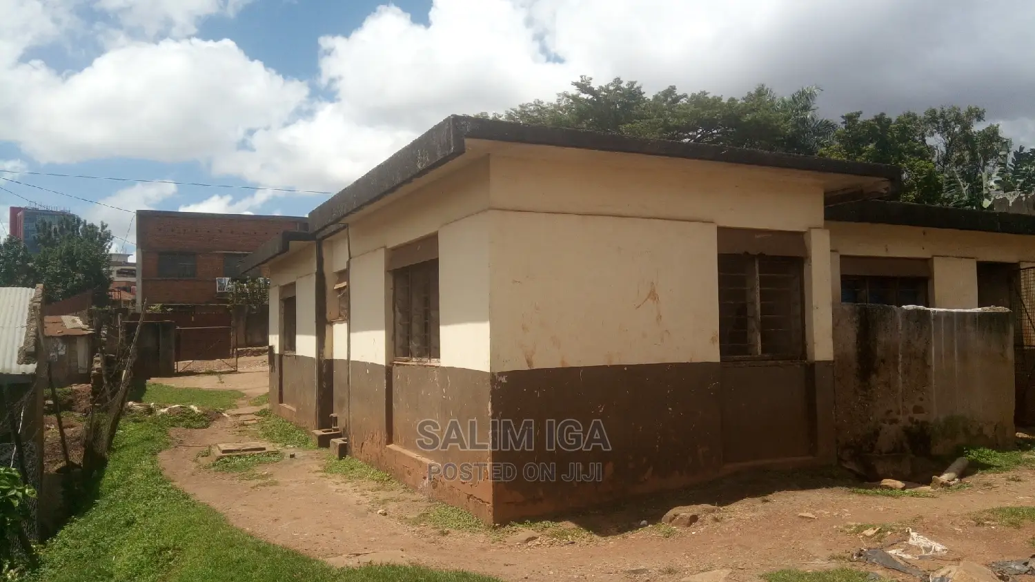 6bdrm Bungalow in Kololo Property, Central Division for Sale