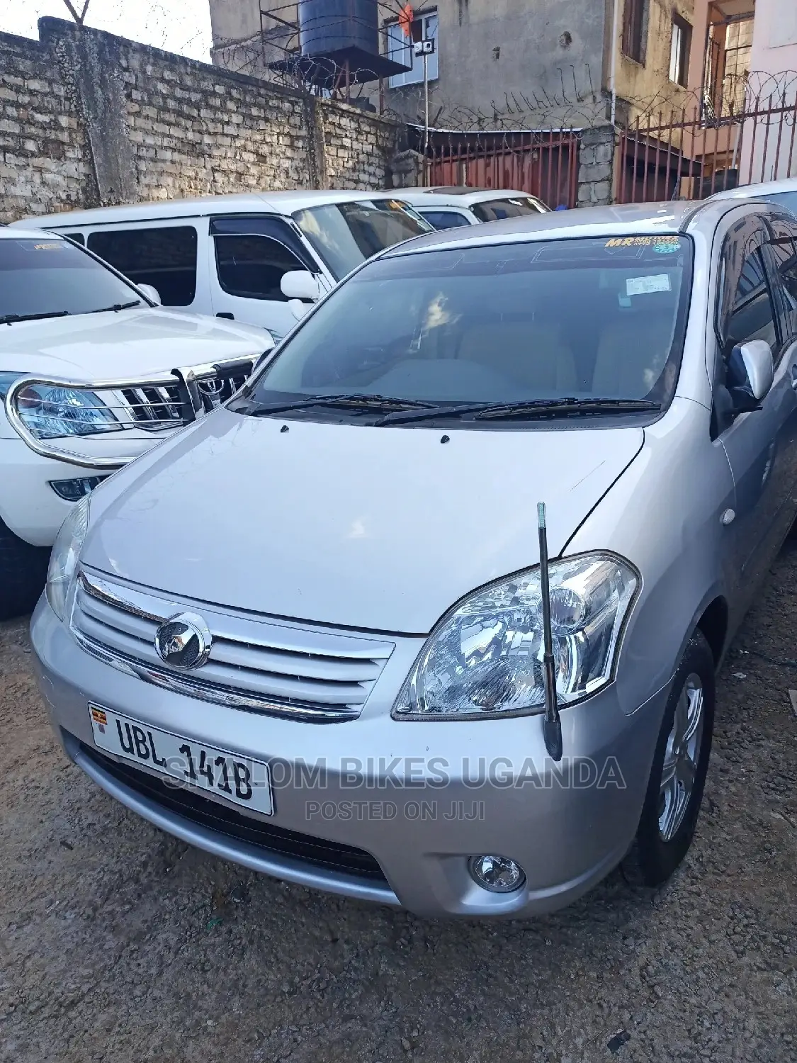Toyota Raum 2007 Gray