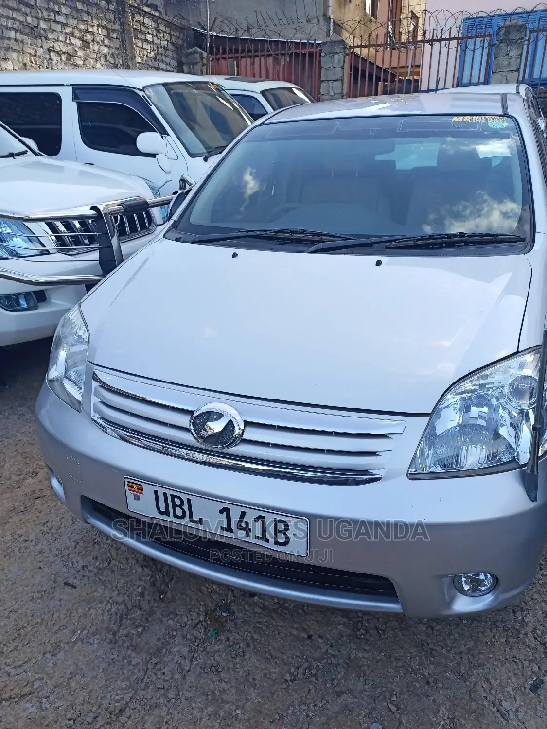 Toyota Raum 2007 Gray