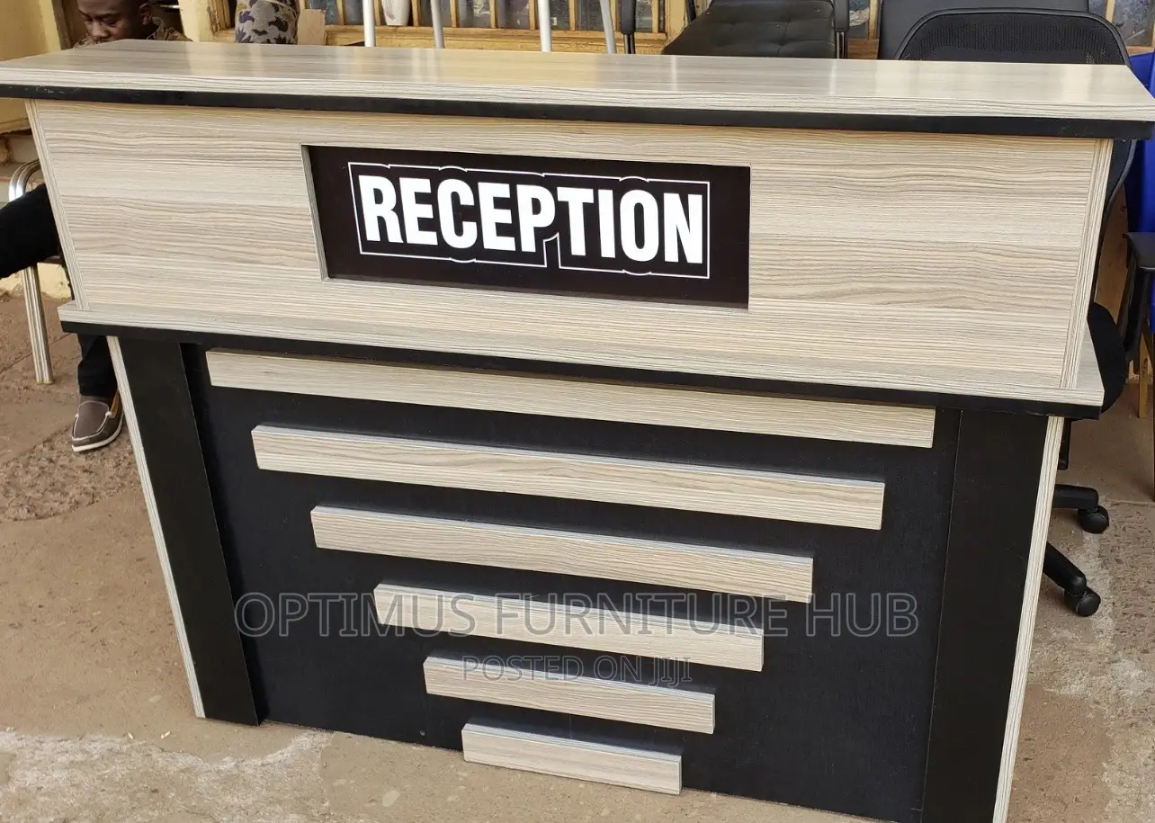 Reception Desk (Off White)