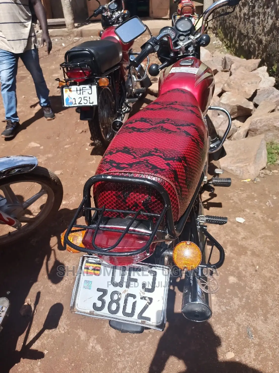 Bajaj Boxer 125 2022 Red