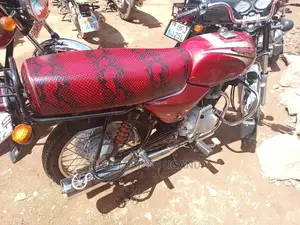 Bajaj Boxer 125 2022 Red