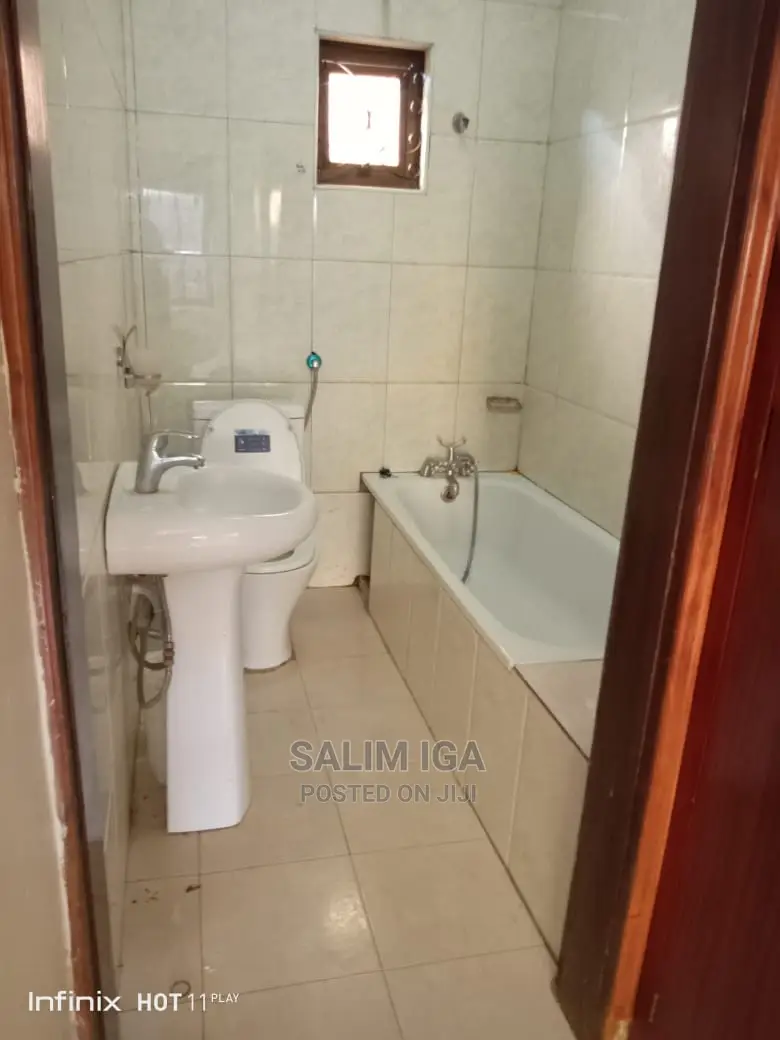 3bdrm Bungalow in Kololo Property, Central Division for Rent