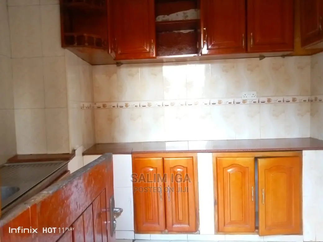 3bdrm Bungalow in Kololo Property, Central Division for Rent
