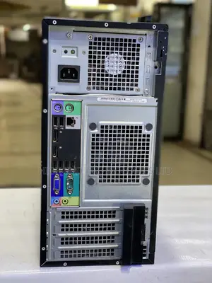 Desktop Computer Dell Inspiron 24 5000 6GB Intel Core i5 HDD 512GB