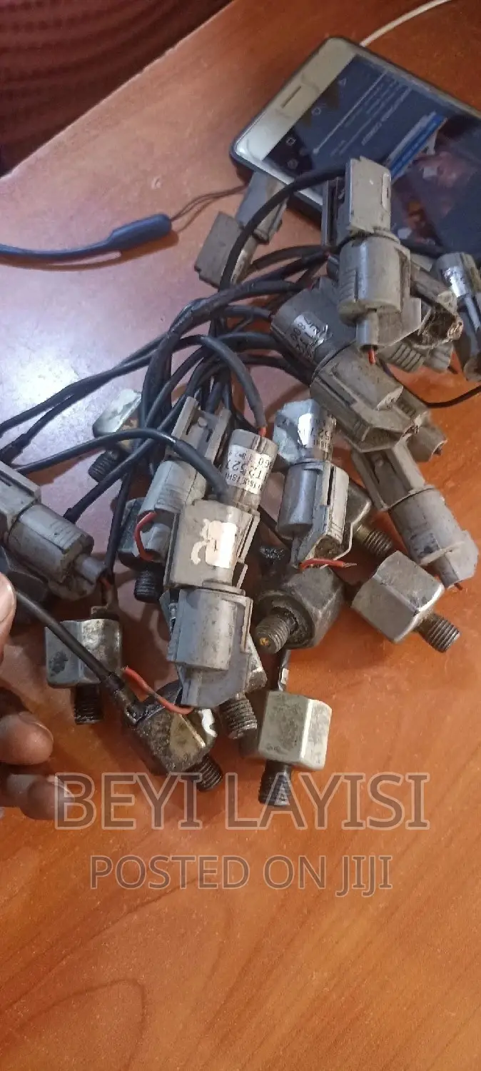 Knock Sensors Nissan Xtrail Navara Hardbody