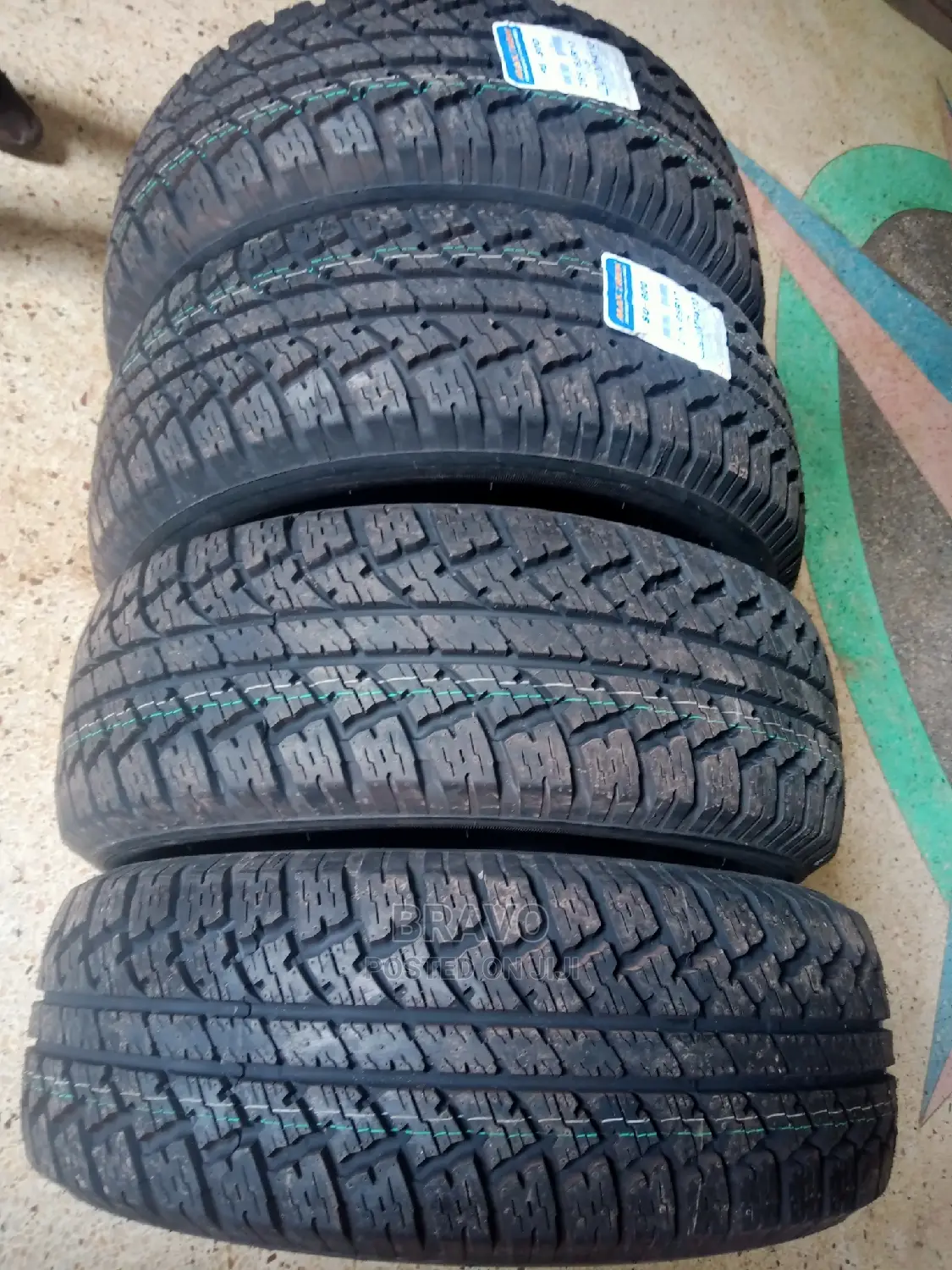 265/65r17 Max Trek