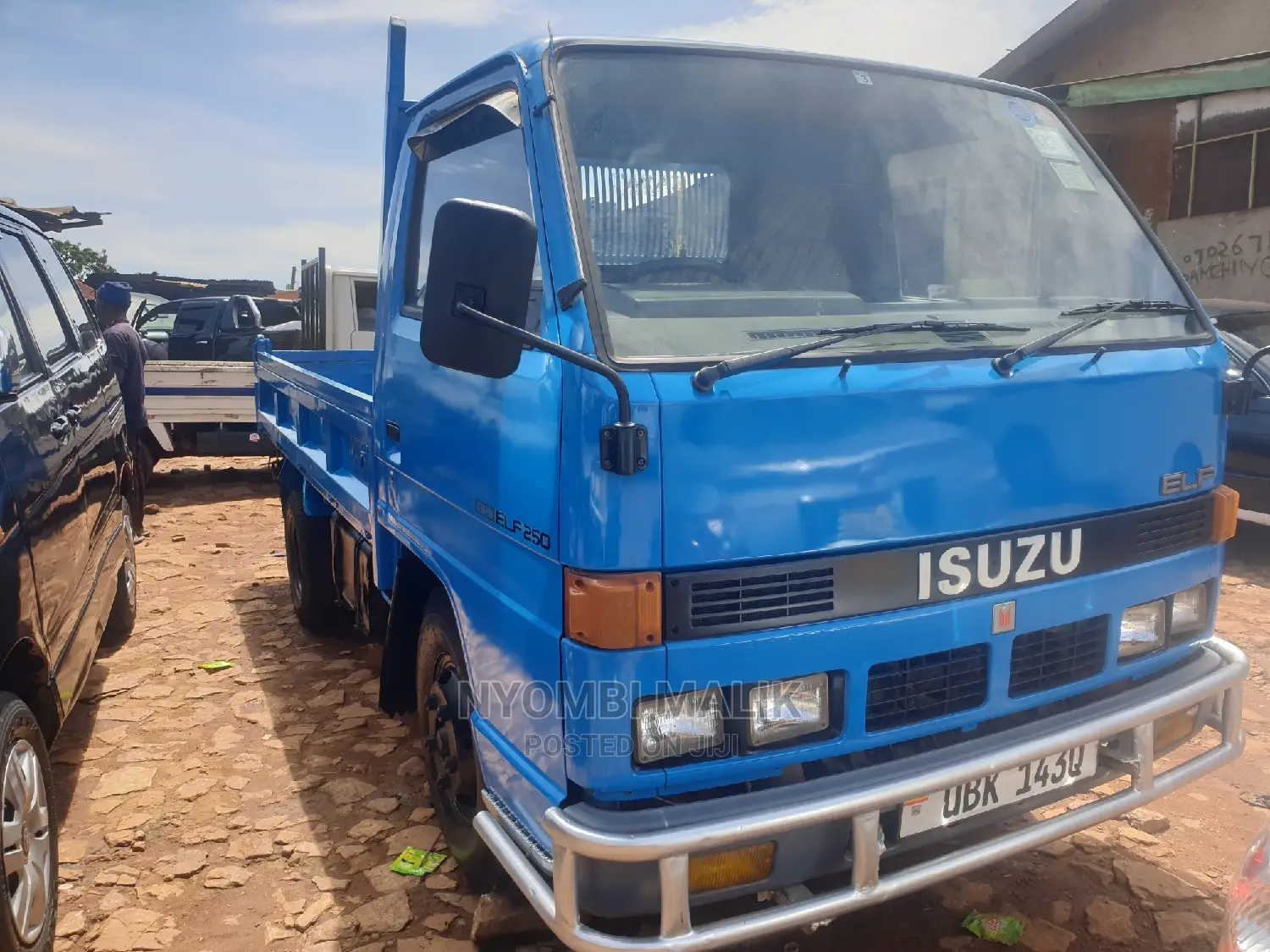 Isuzu Tipper 250
