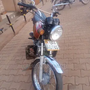 New Bajaj Boxer 100 2021 Red