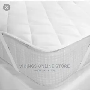 Quilted Waterproof Matress Protector, White