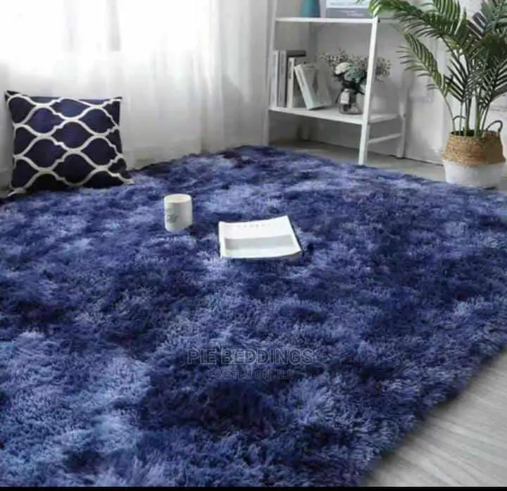 Centre Fluffy Carpets
