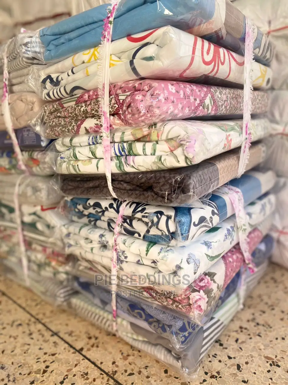 6 by 6 Bedsheets With Pillow Cases
