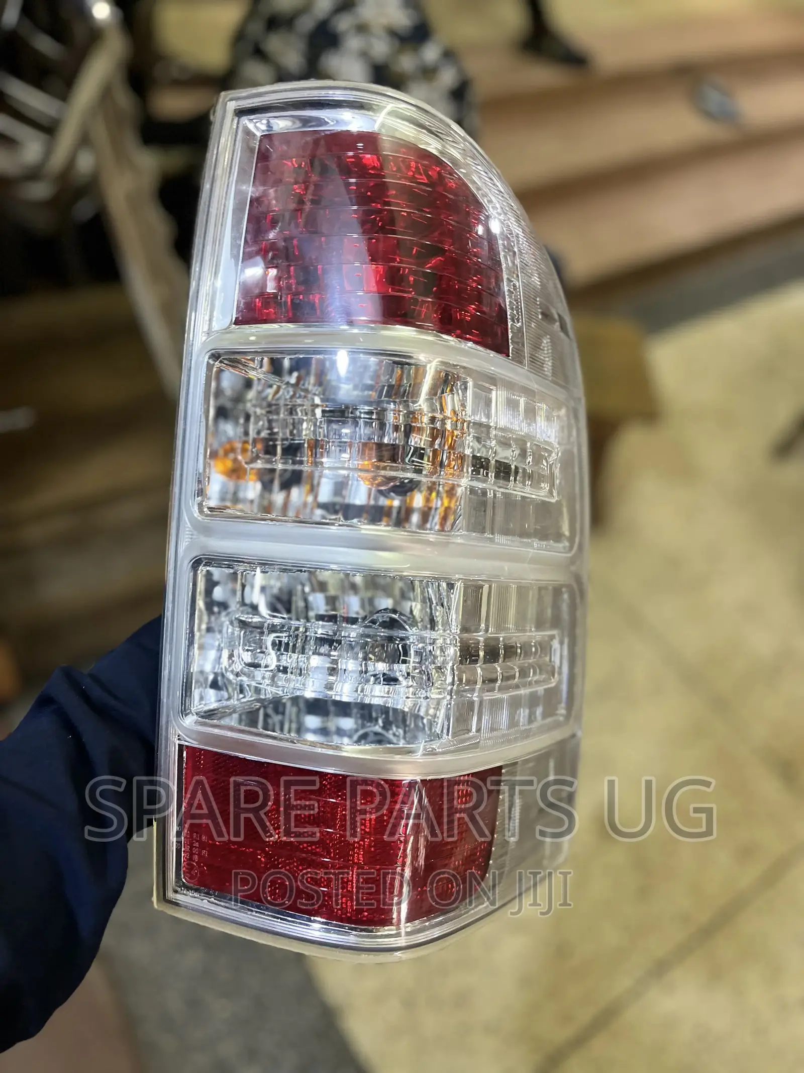 Ford Ranger 2009 - 2011taillight