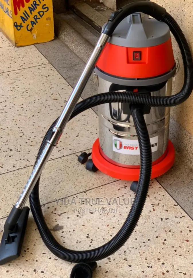 30 Litre Vaccum Cleaner