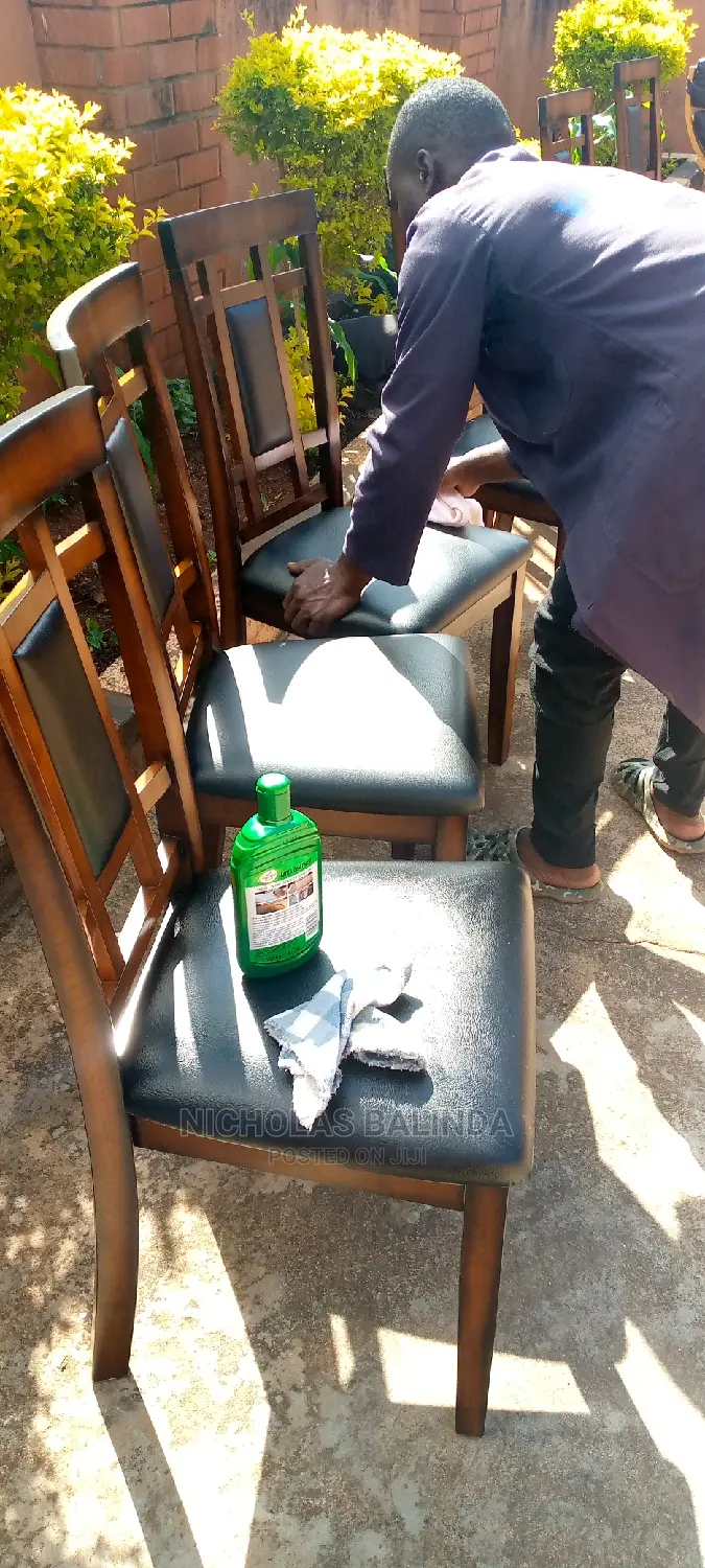 Leather Chair Cleaners at Affordable Price