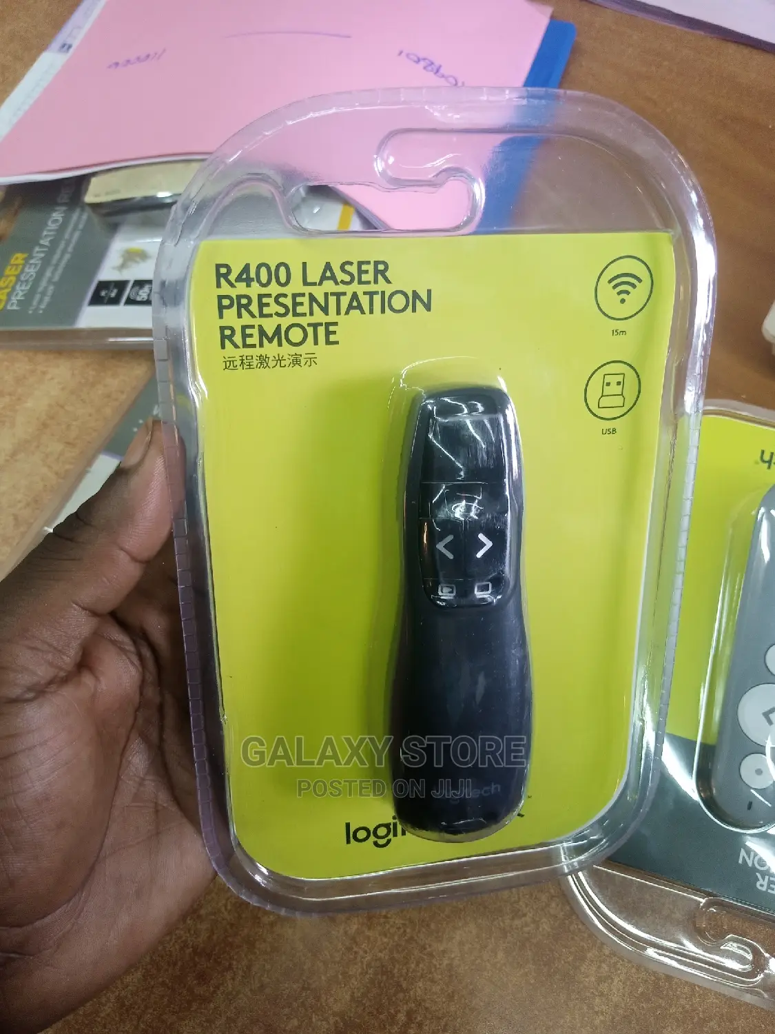 Logitech R400 Wireless Presenter With Laser Pointer