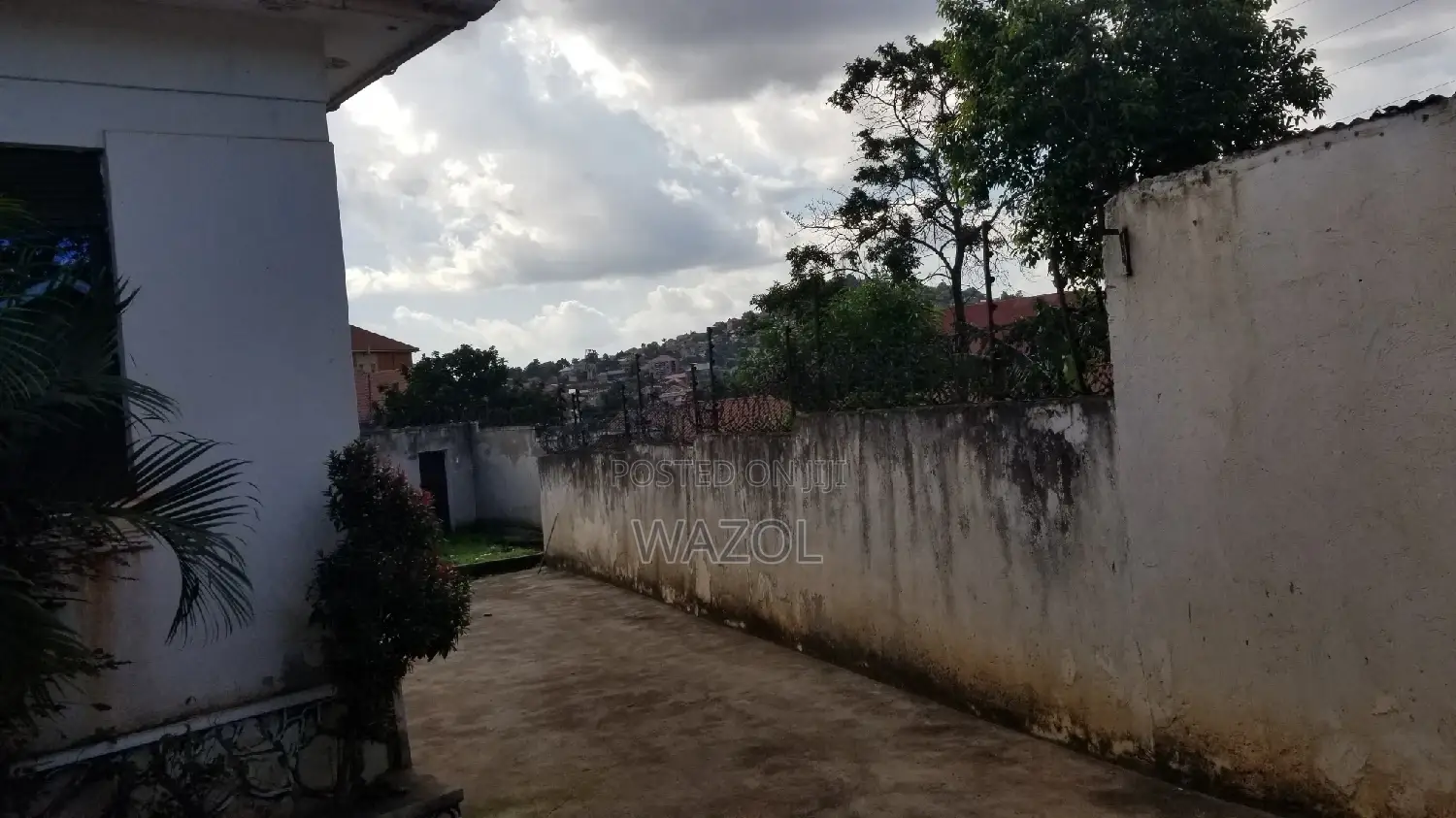 Furnished 4bdrm Bungalow in Rubaga for sale