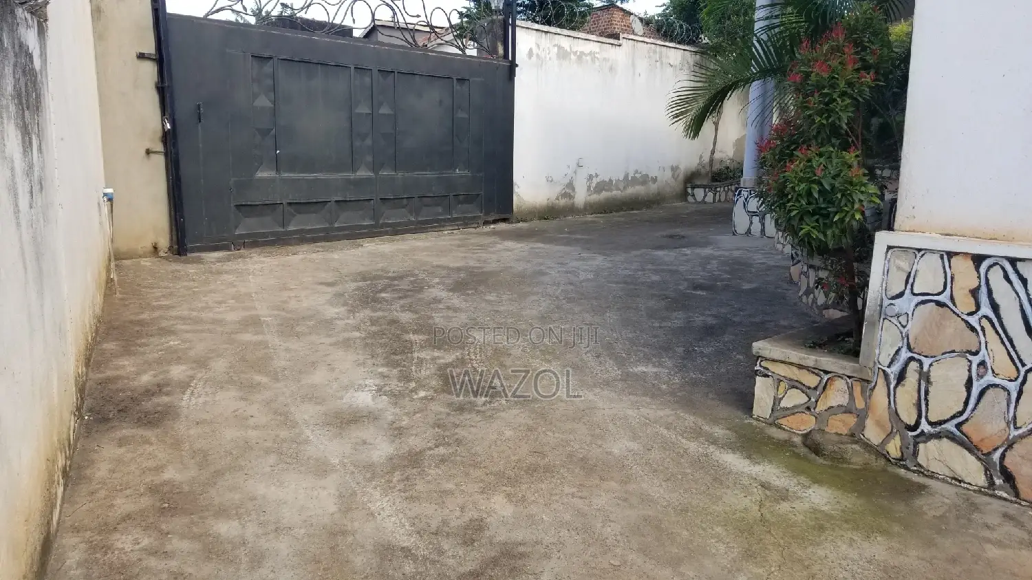 Furnished 4bdrm Bungalow in Rubaga for sale