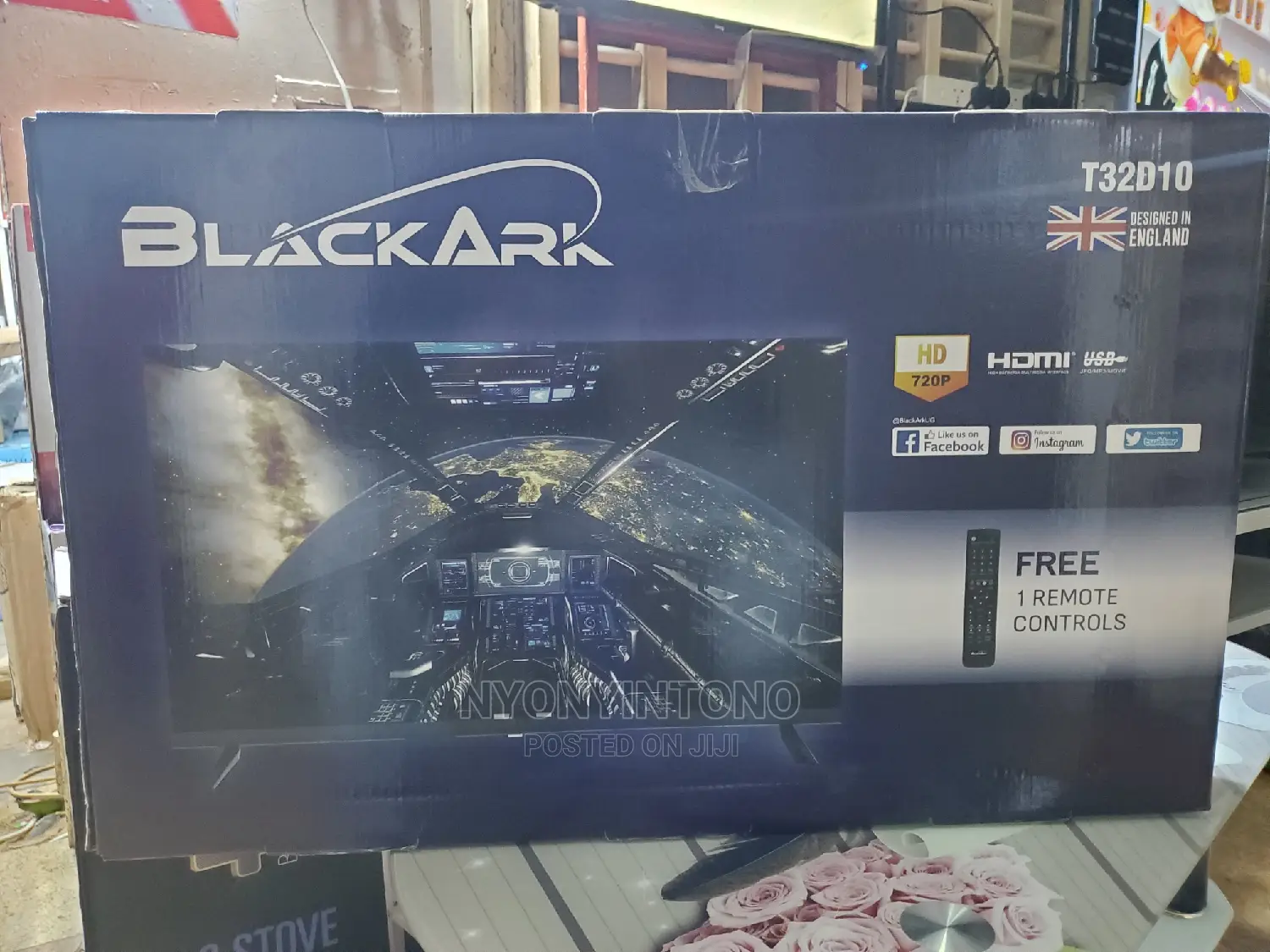 Blackark 32" Digital Frameless Tv With Free to Air Decorder