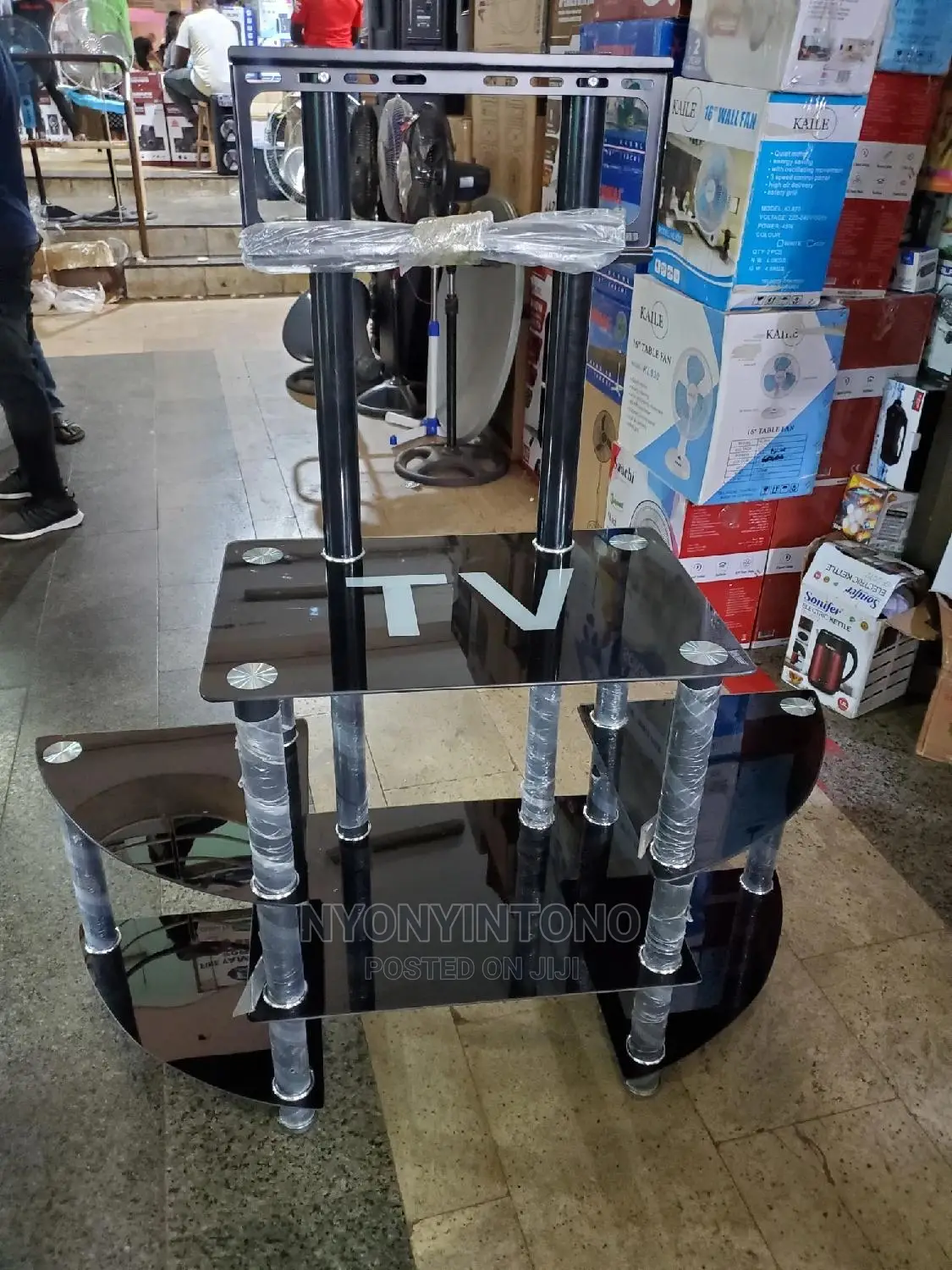 Very Strong Glass Plasma Stand With Ample Space for Woofers