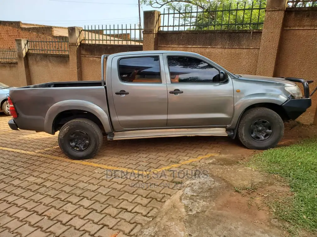 Toyota Hilux Double Cabin Pick-Up for Hire/Rent