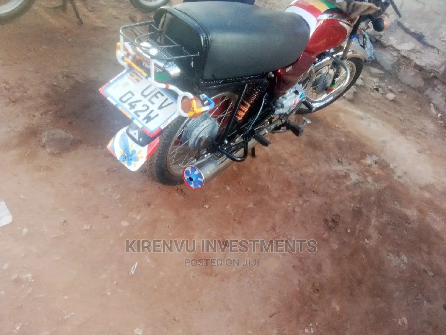 TVS HLX 125 2021 Red