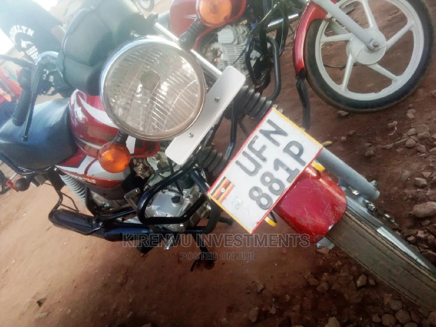 TVS HLX 125 2021 Red