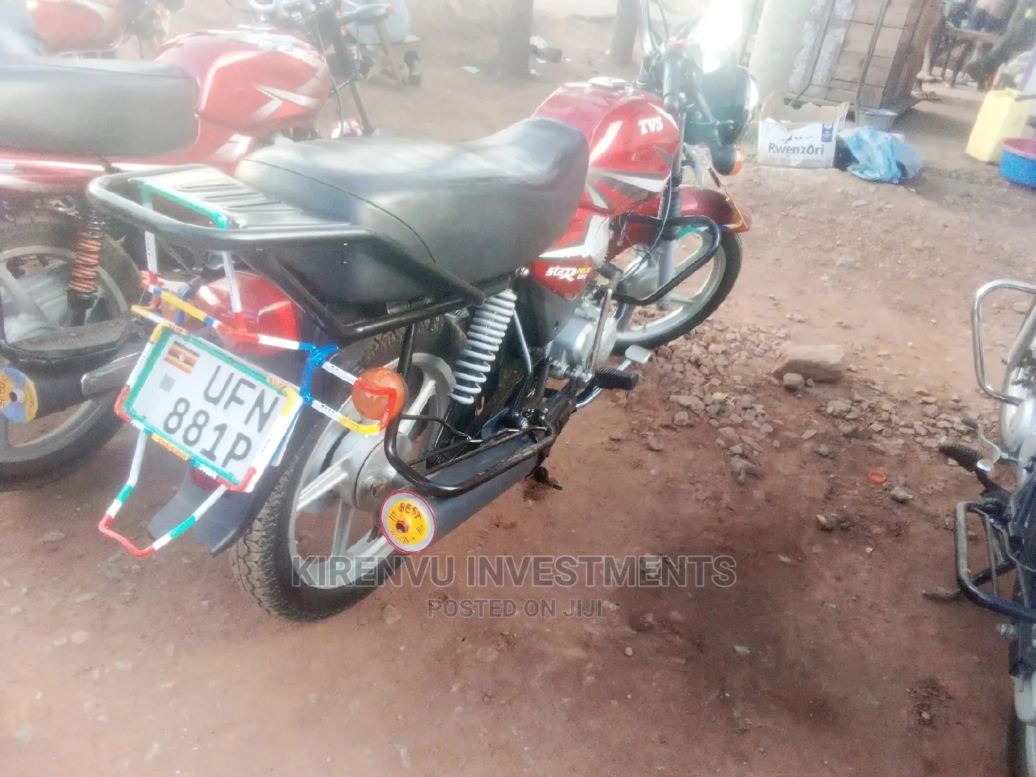 TVS HLX 125 2021 Red