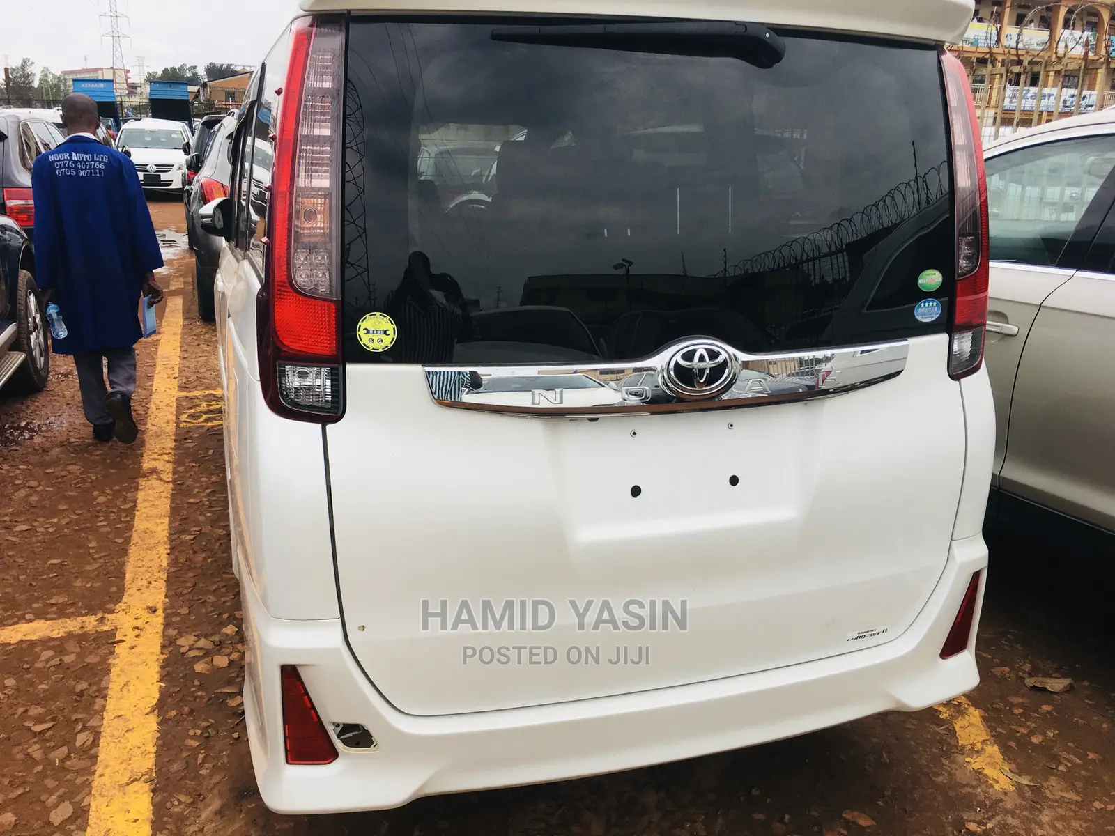Toyota Noah 2015 White