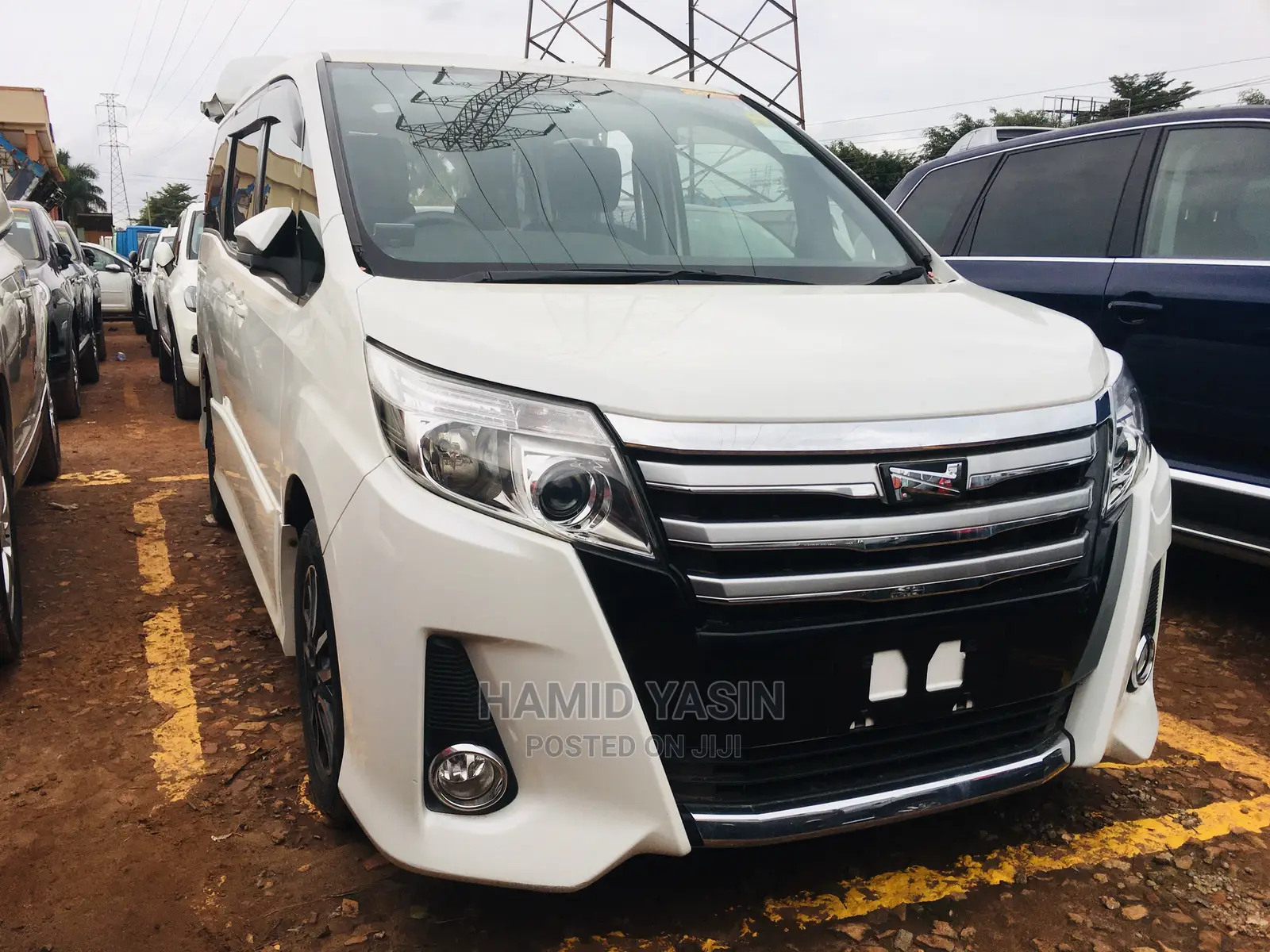 Toyota Noah 2015 White