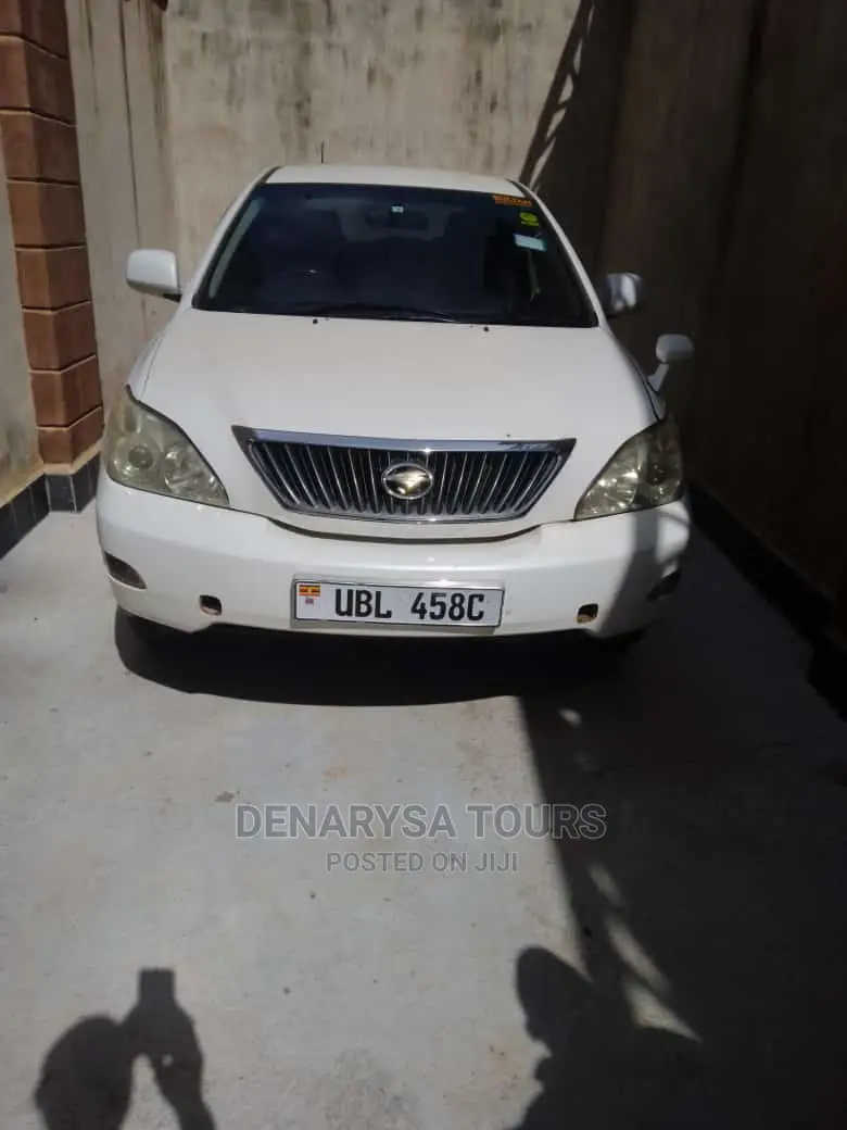 Toyota Harrier Car Hire/Rent for Selfdrive