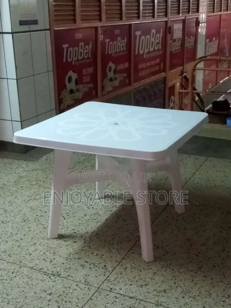 Plastic Table(Square)
