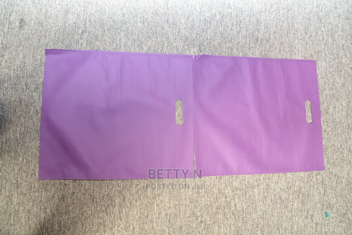 Non Woven Shopping Bags Fo Sale in Cartons and Kgs.
