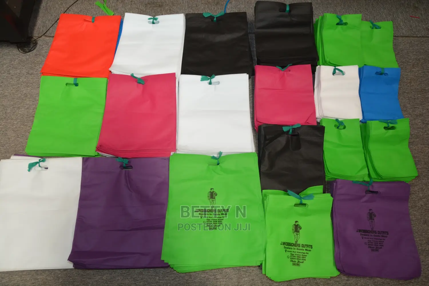 Non Woven Shopping Bags Fo Sale in Cartons and Kgs.