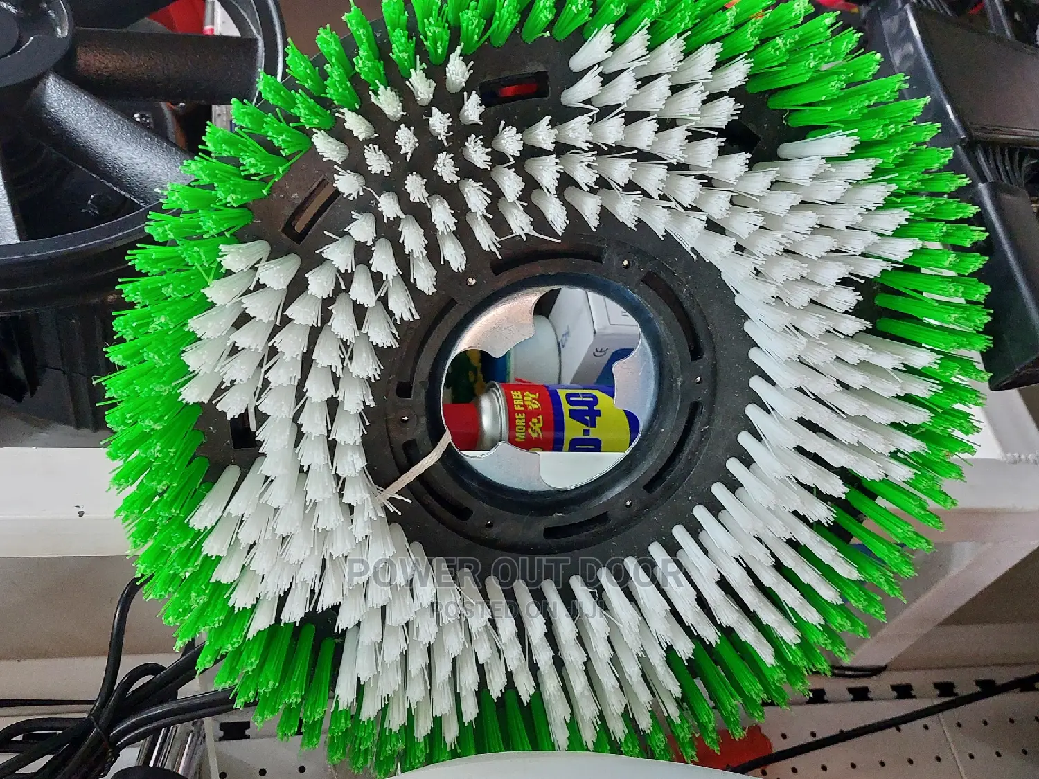 Floor Scrubber / Automatic Drive Floor Scrubber