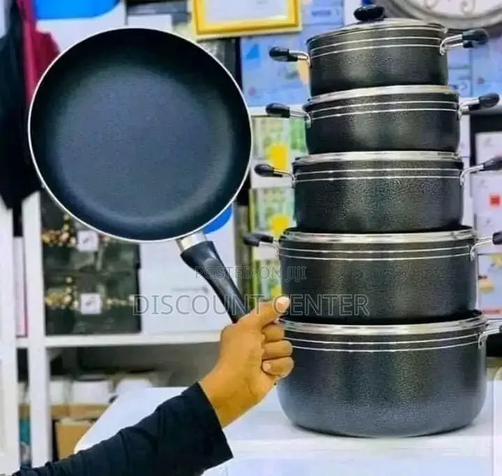Tornado Dish and Saucepan