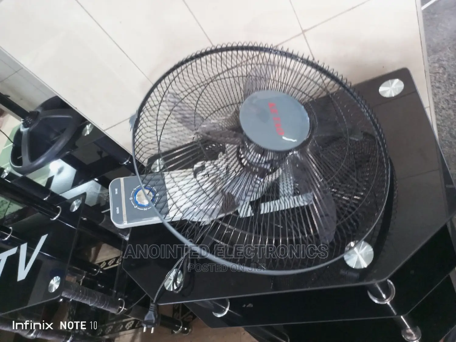 18" Wall Fans