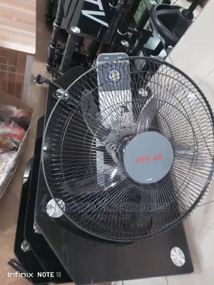 18" Wall Fans
