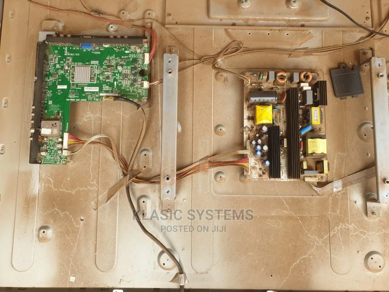 Expert LCD TV Repair With a Professional