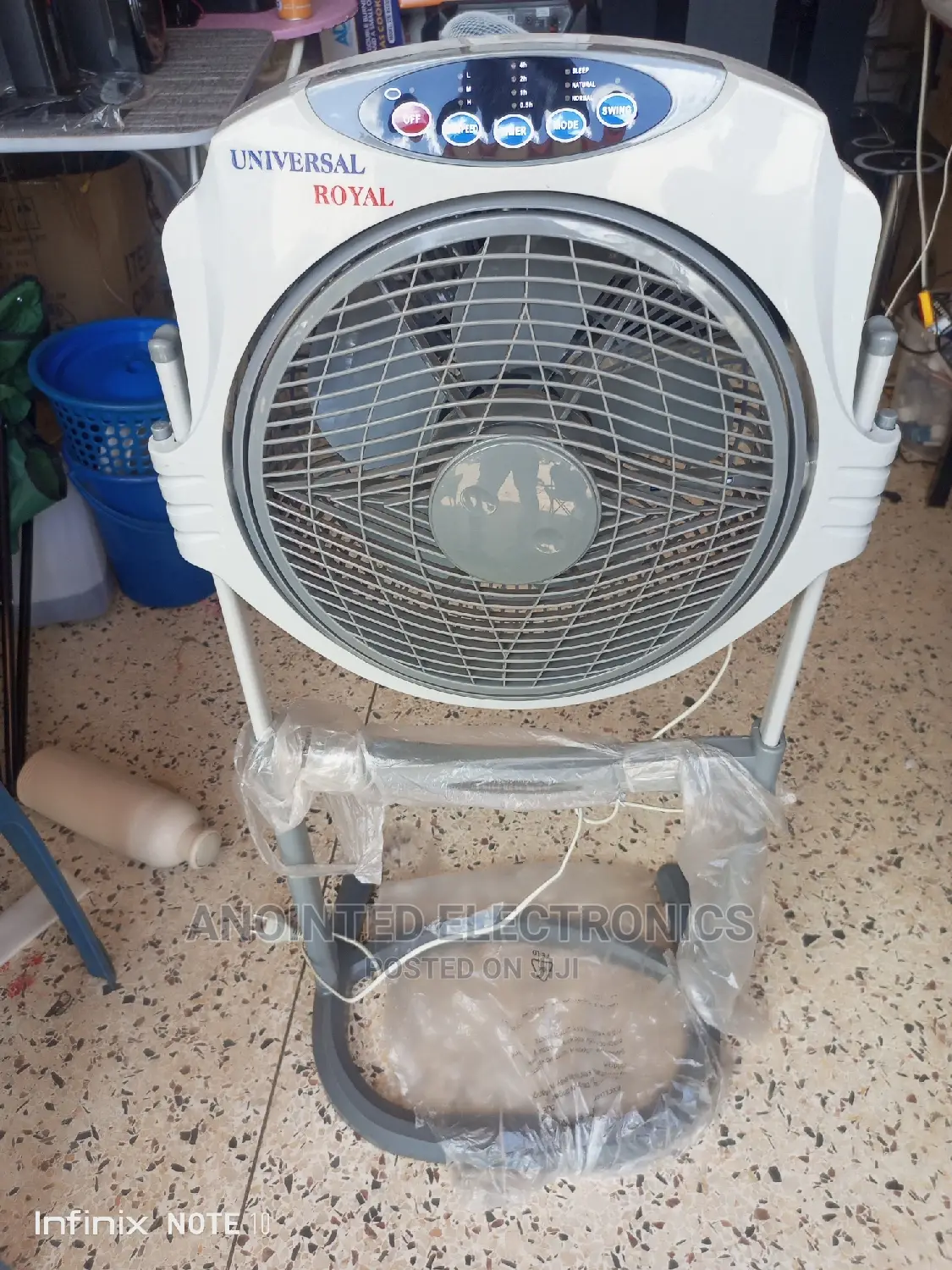 Universal Royal Stand Fans