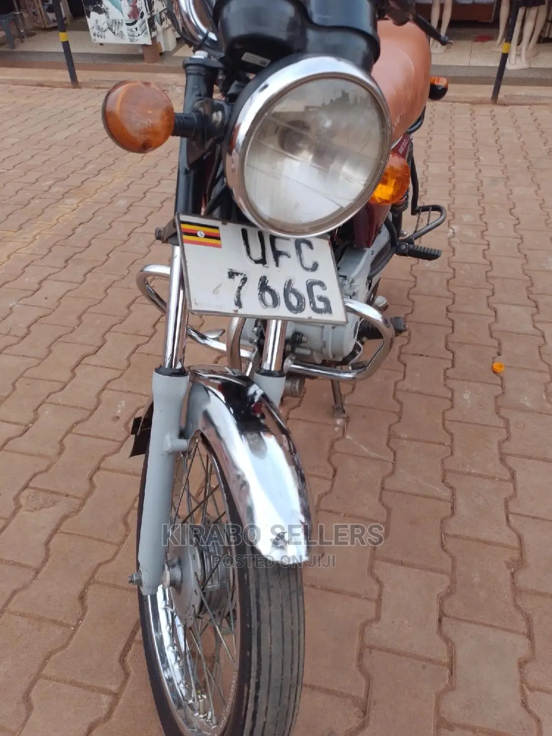 New Bajaj Boxer 2021 Red