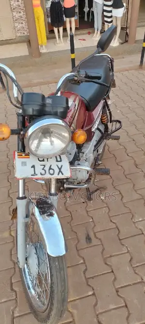 New Bajaj Boxer 2022 Purple